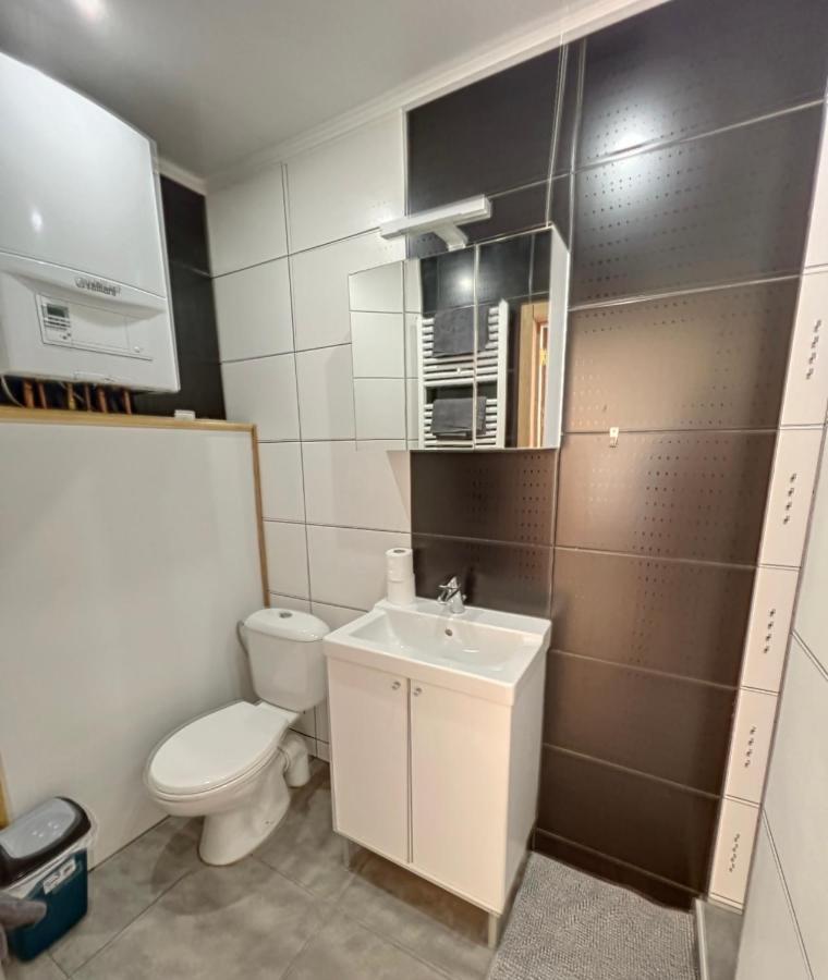 Apartmán Charbonnel 1 A Charleroi-Airport Exteriér fotografie