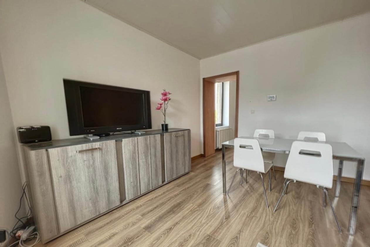 Apartmán Charbonnel 1 A Charleroi-Airport Exteriér fotografie